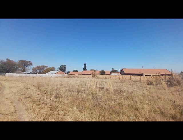 3,708M² VACANT LAND FOR SALE IN RIVERSDALE